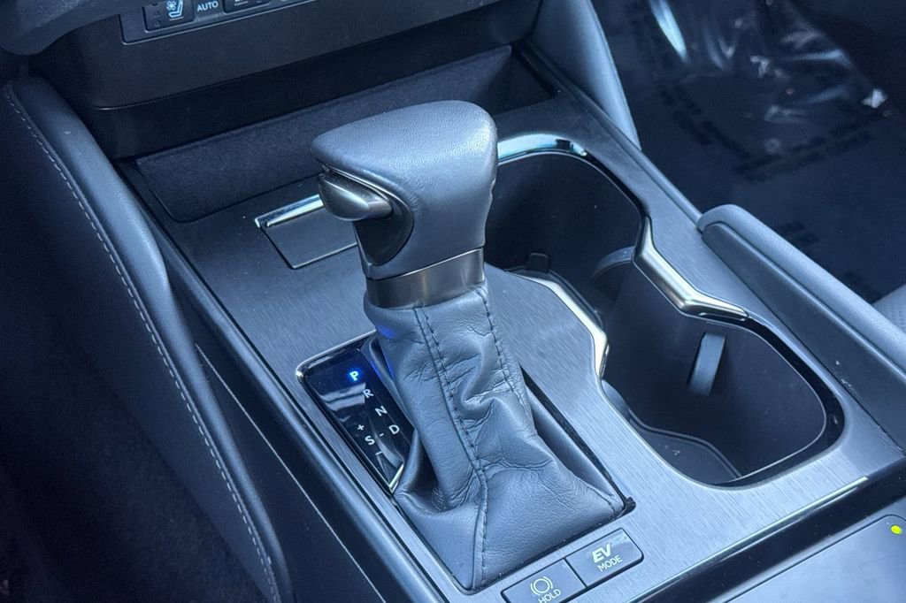 Used 2025 Lexus ES 300h w/ Premium Package image 20