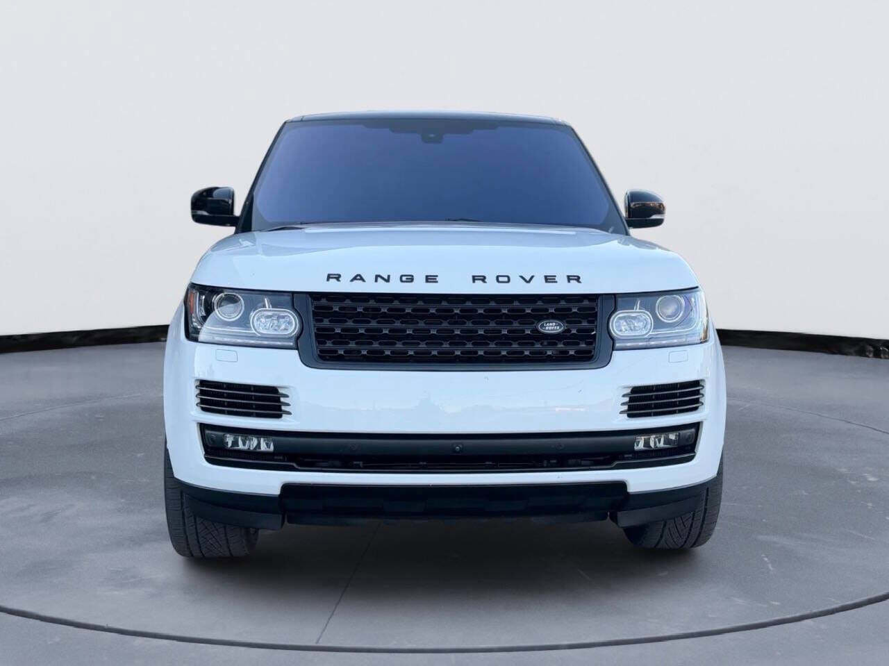 Used 2016 Land Rover Range Rover Supercharged image 2