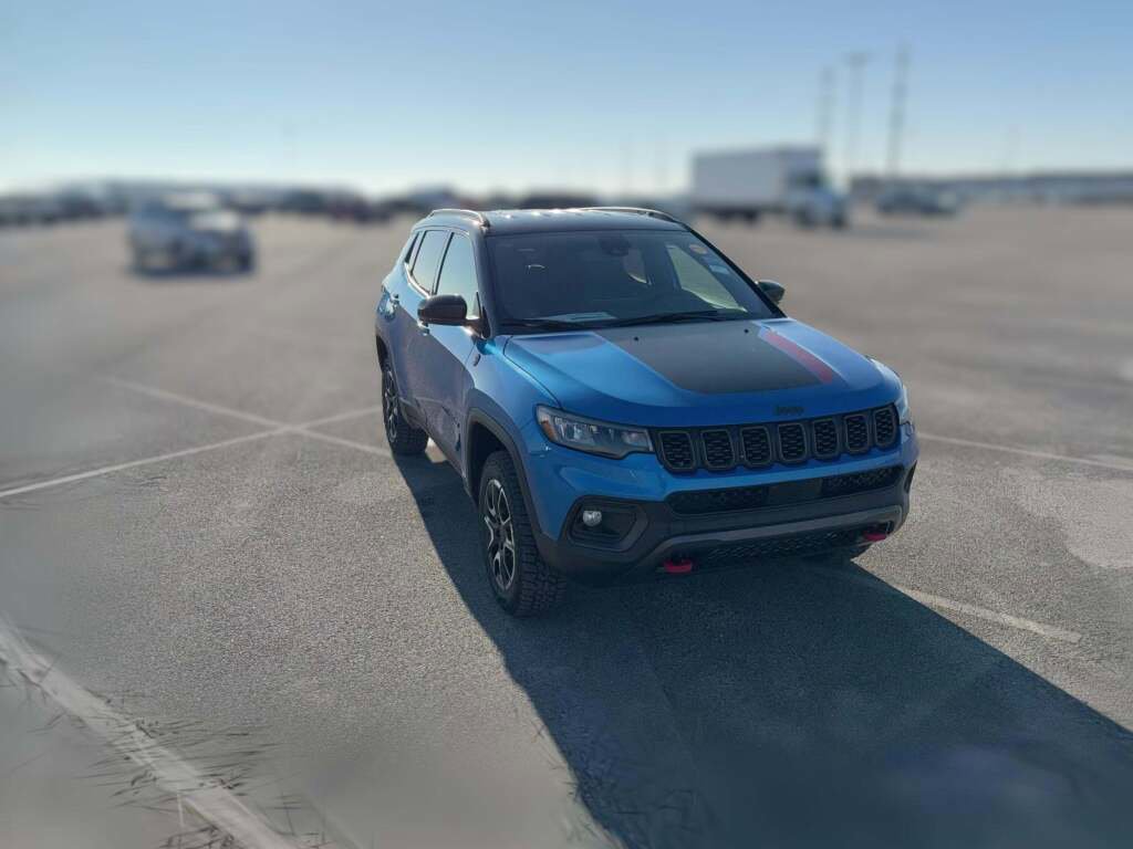 New 2026 Jeep Compass Trailhawk image 17