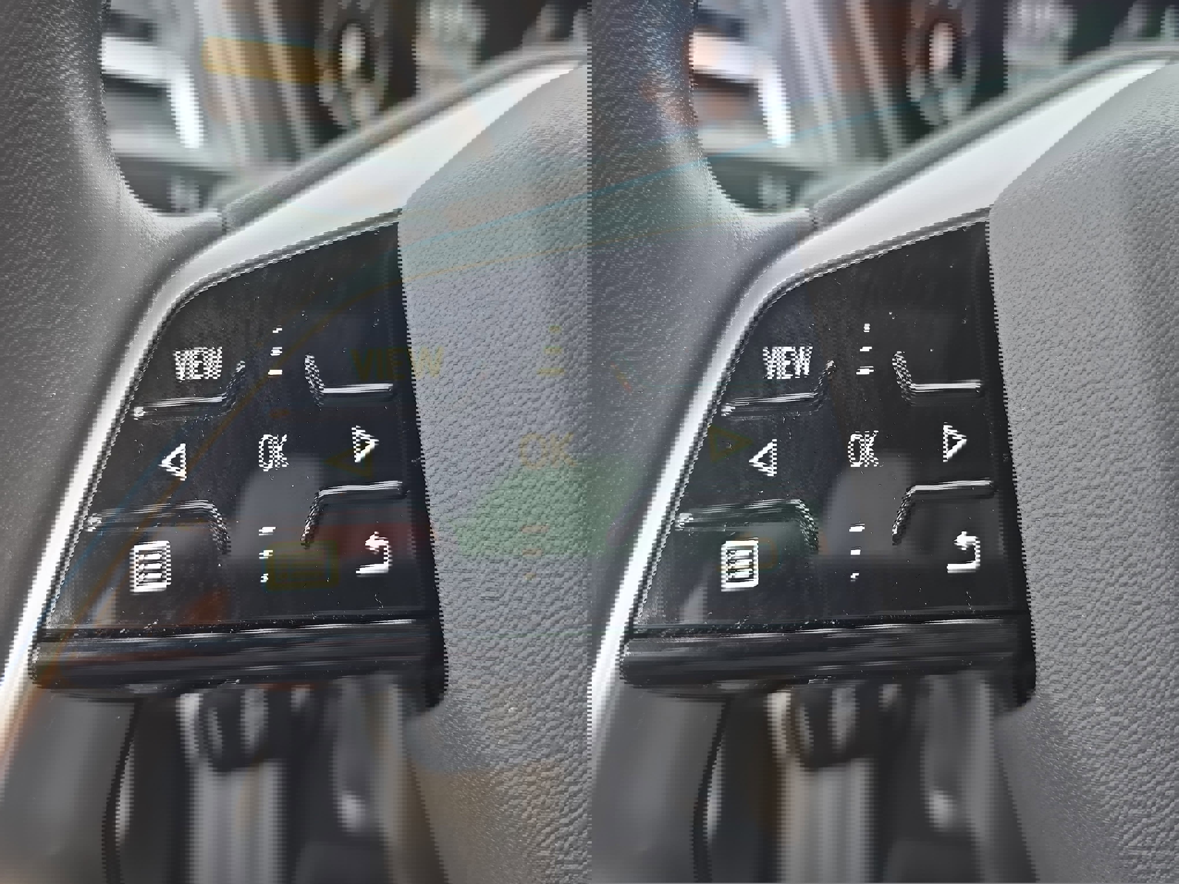 Used 2023 Audi Q4 e-tron Prestige w/ Black Optic Package image 17