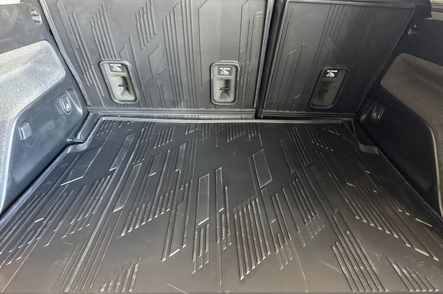 New 2026 Cadillac Optiq Sport 1 w/ LPO, Floor Liner Package image 15