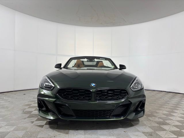 New 2026 BMW Z4 M40i w/ Premium Package image 2