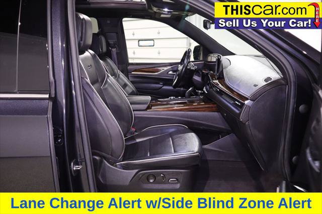 Used 2022 Cadillac Escalade Premium Luxury RWD image 30