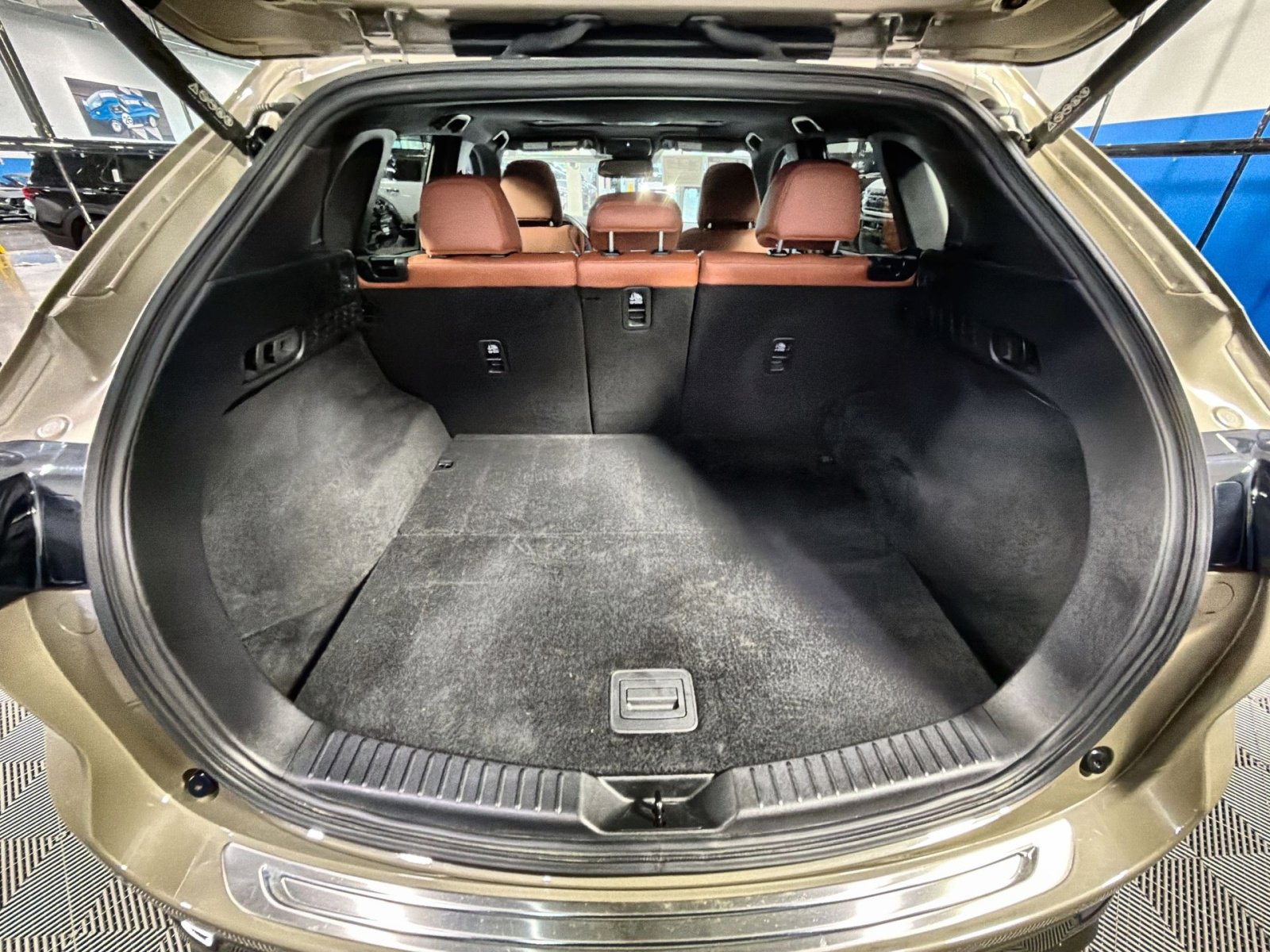 Used 2024 MAZDA CX-5 Carbon Edition image 37