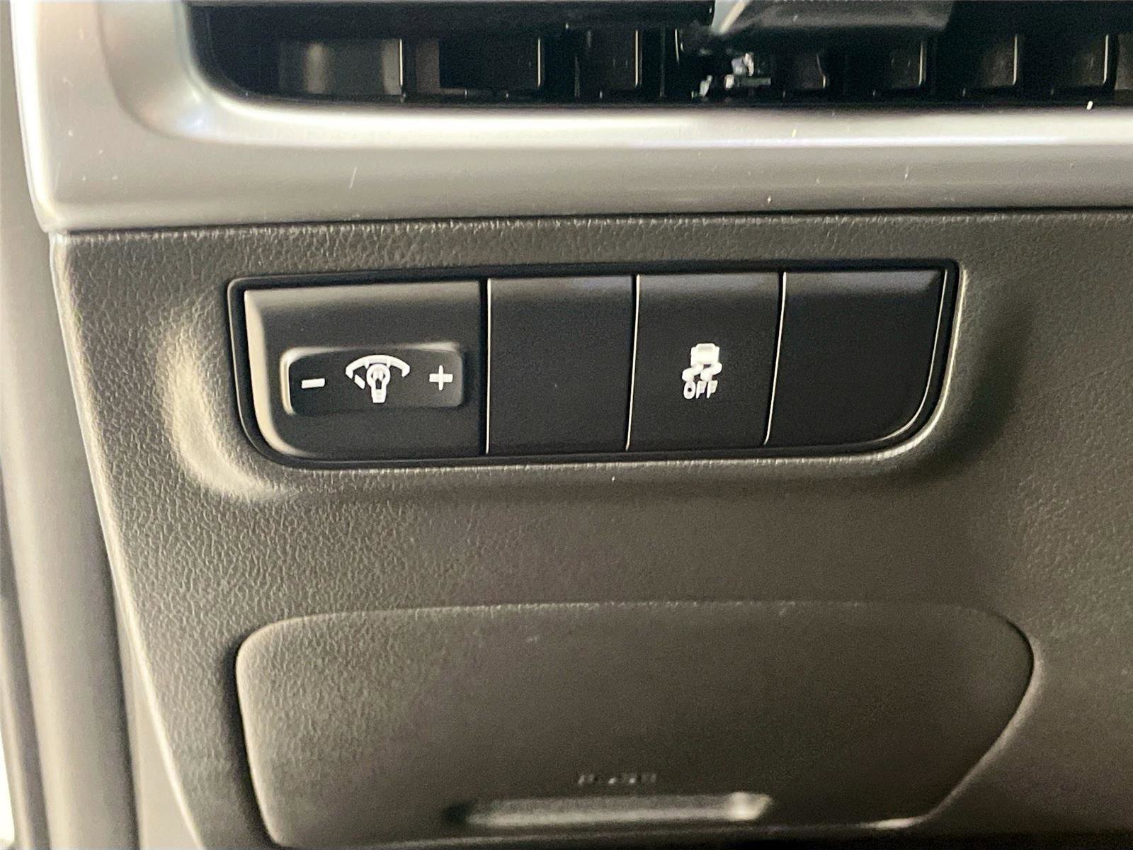 Used 2025 Hyundai Tucson SE image 14