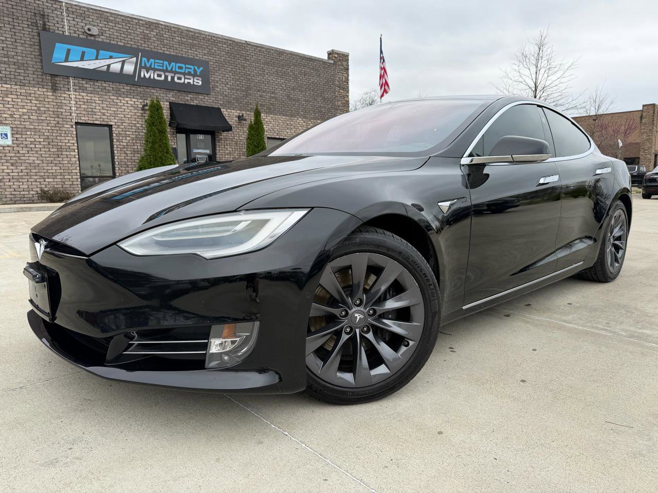 Used 2020 Tesla Model S Long Range image 1
