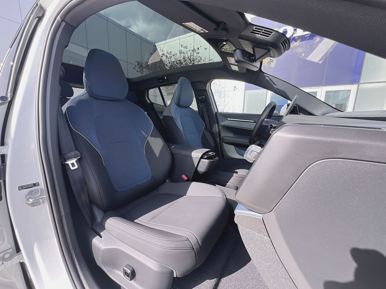 New 2026 Volvo EX30 Ultra w/ Climate Package AWD/4WD image 34