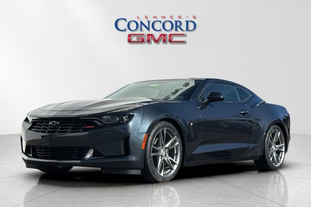 Used 2020 Chevrolet Camaro LT w/ RS Package image 8