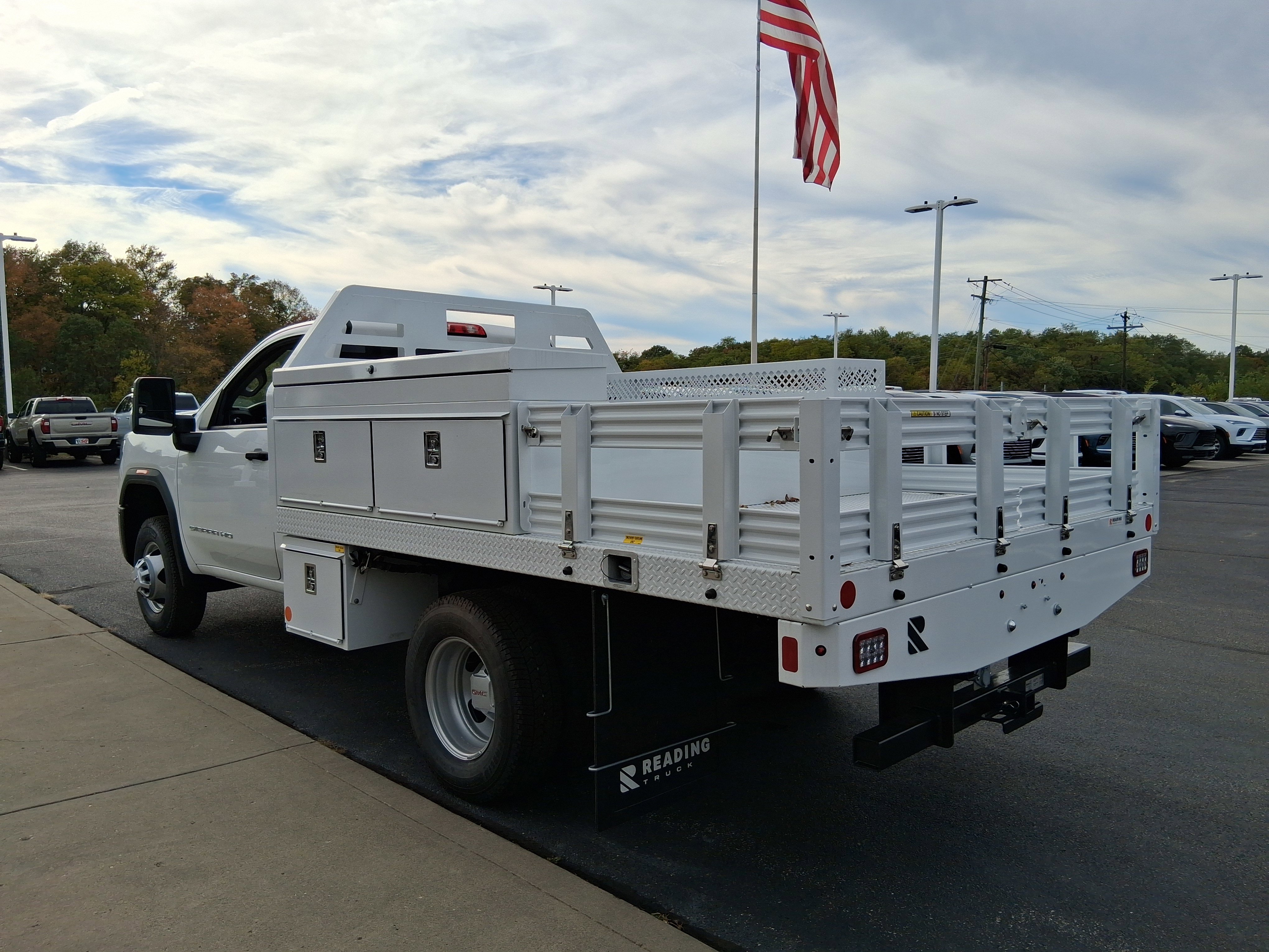 New 2025 GMC Sierra 3500 Pro w/ Convenience Package AWD/4WD image 8
