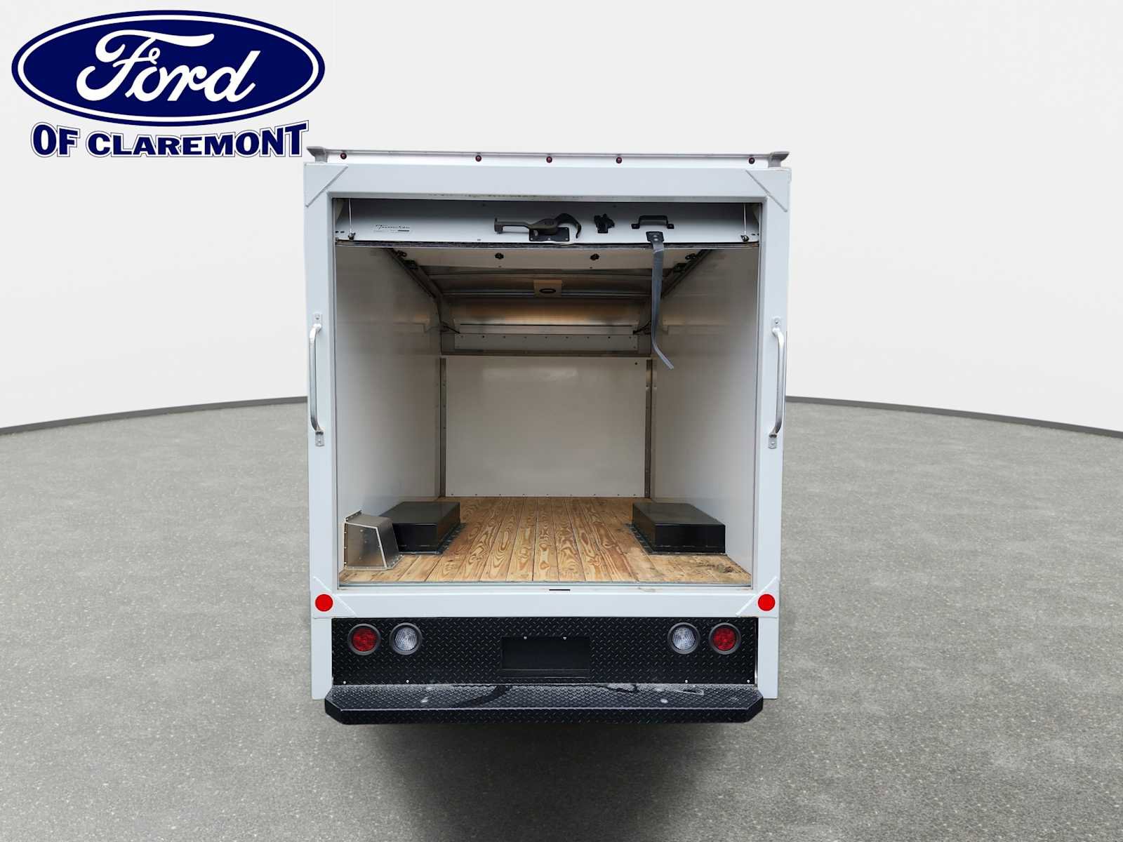 New 2024 Ford E-350 and Econoline 350 Super Duty w/ Power Windows & Locks Group RWD image 13
