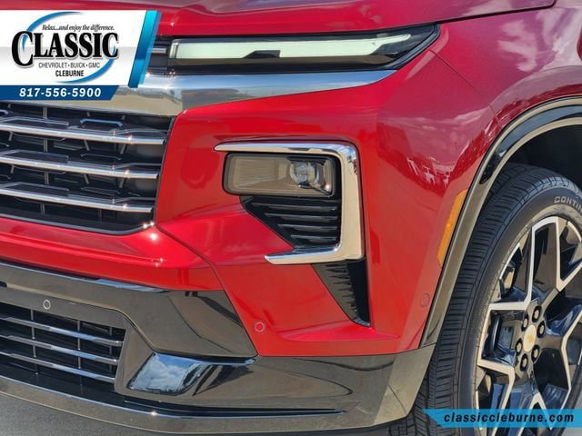 Used 2026 Chevrolet Traverse High Country w/ LPO, Floor Liner Package FWD image 11
