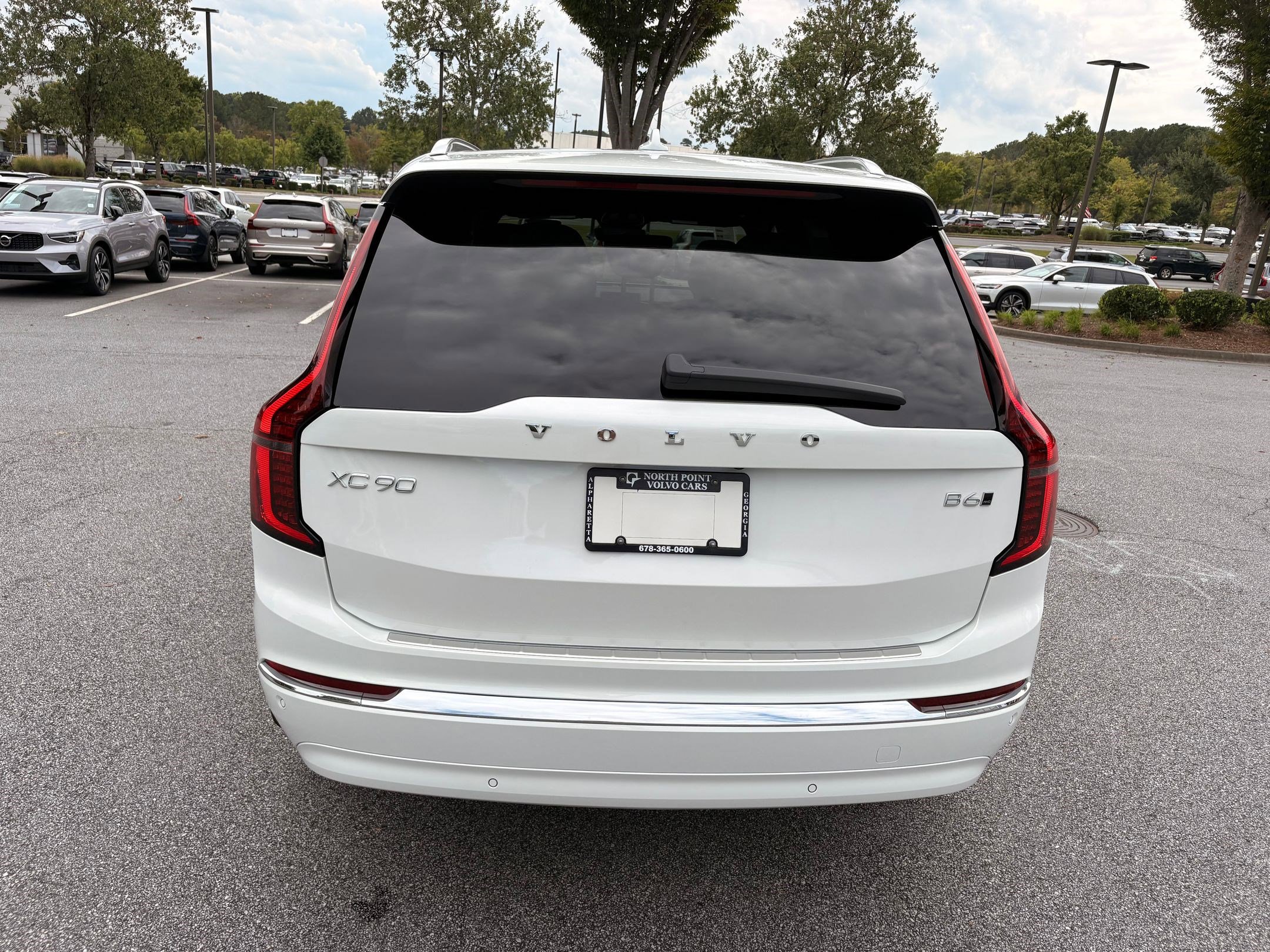 New 2026 Volvo XC90 B6 Plus w/ Protection Package image 10