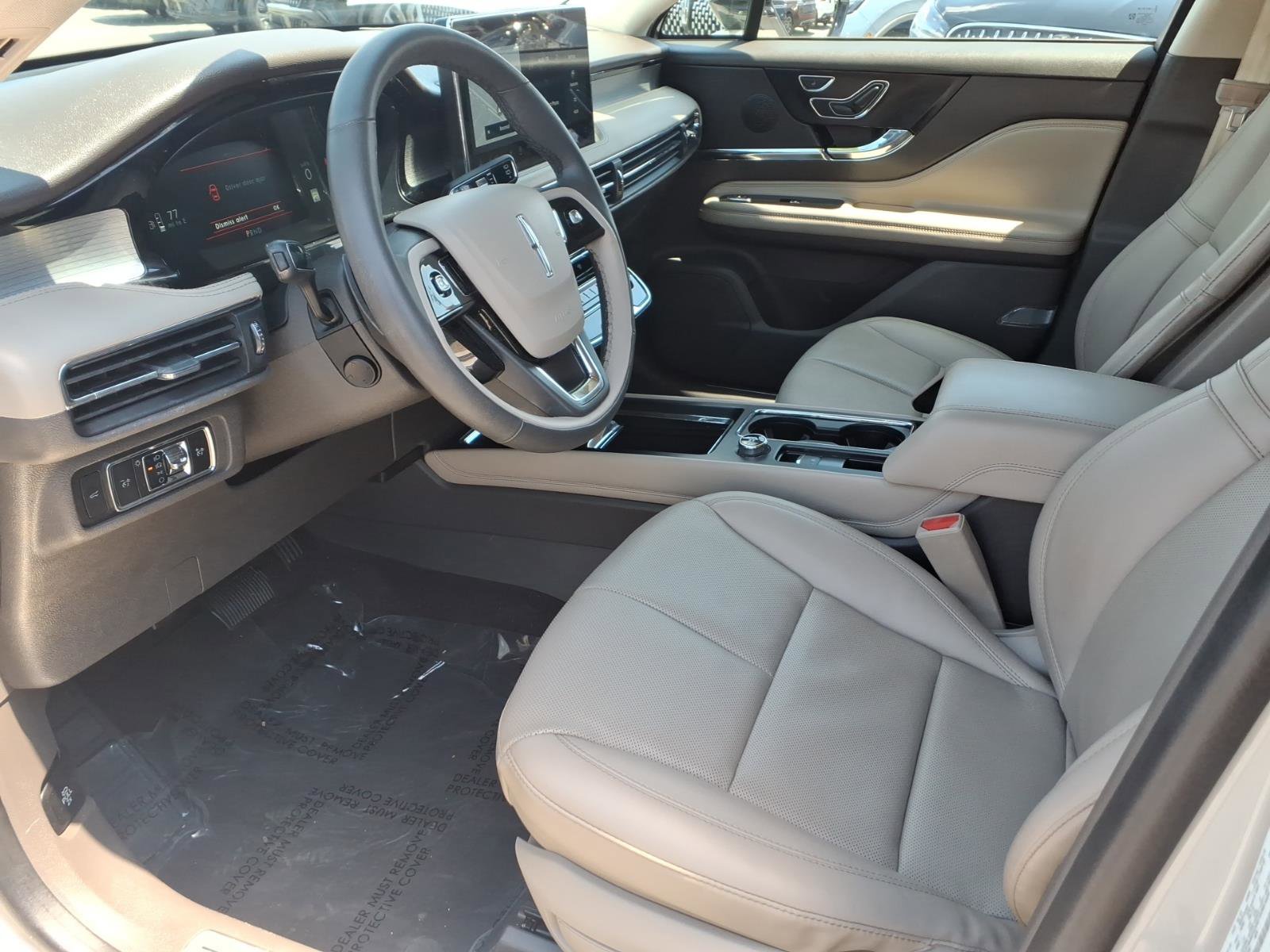 Certified 2023 Lincoln Corsair AWD w/ Equipment Group 101A image 10