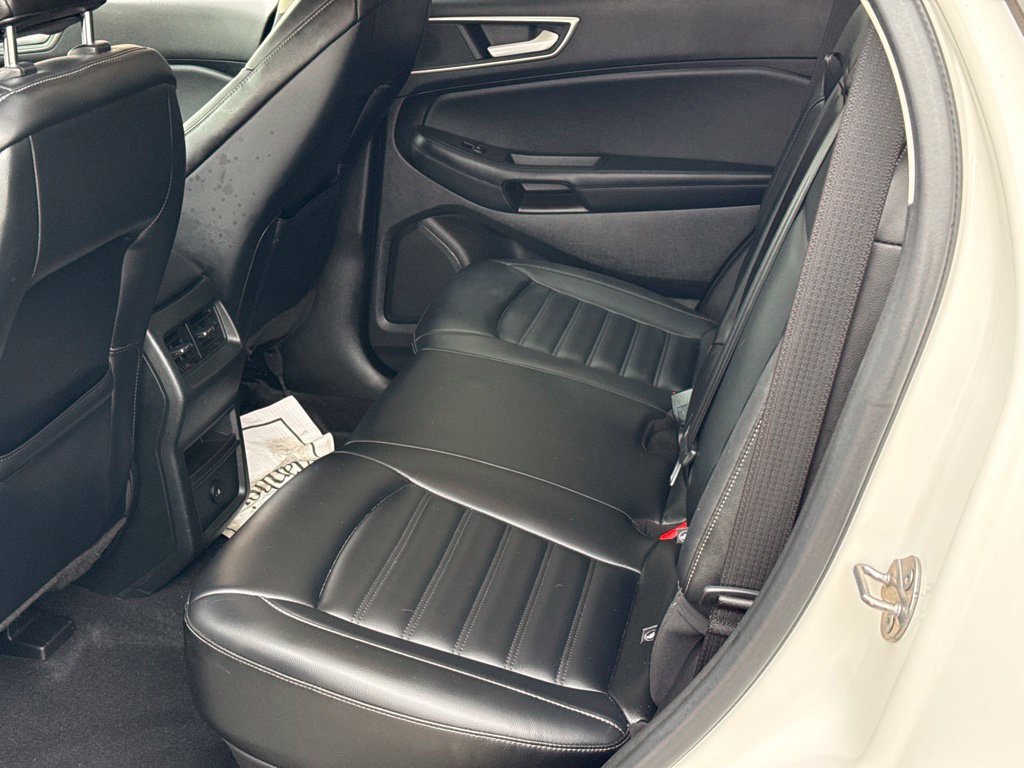 Used 2024 Ford Edge SEL AWD/4WD image 19