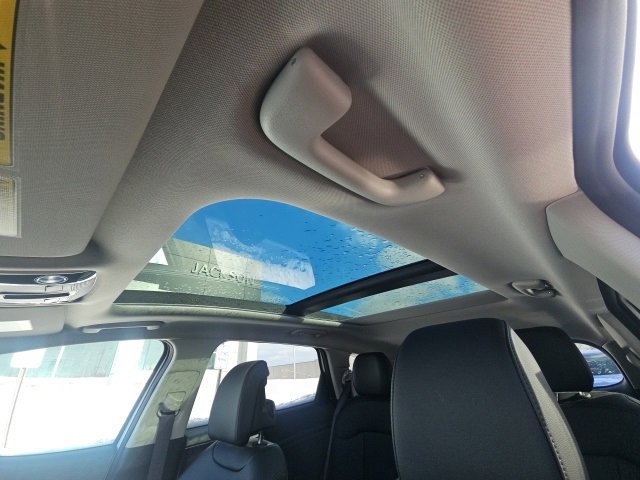 New 2026 Kia Sportage EX image 21