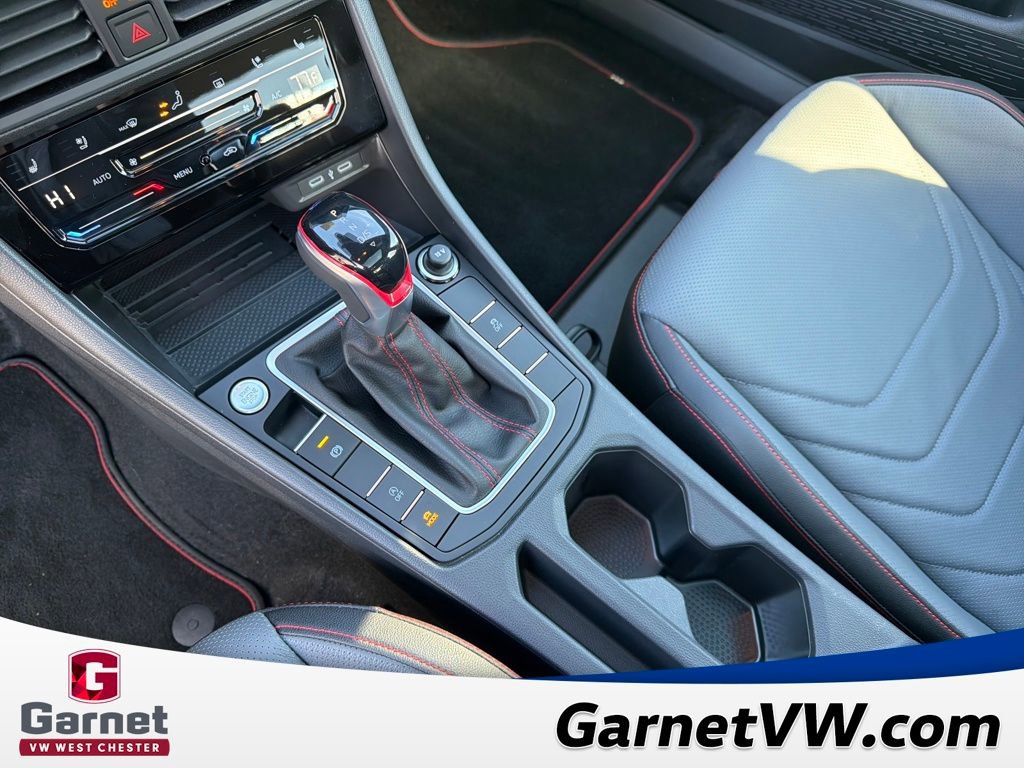 Certified 2025 Volkswagen Jetta GLI Autobahn w/ GLI Black Package image 24