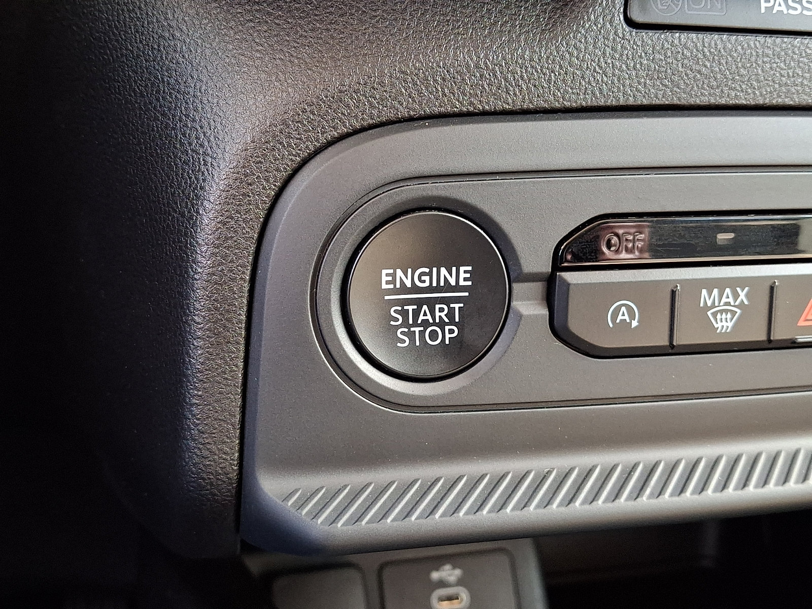 Used 2025 Ford Bronco Sport Big Bend w/ Convenience Package AWD/4WD image 24