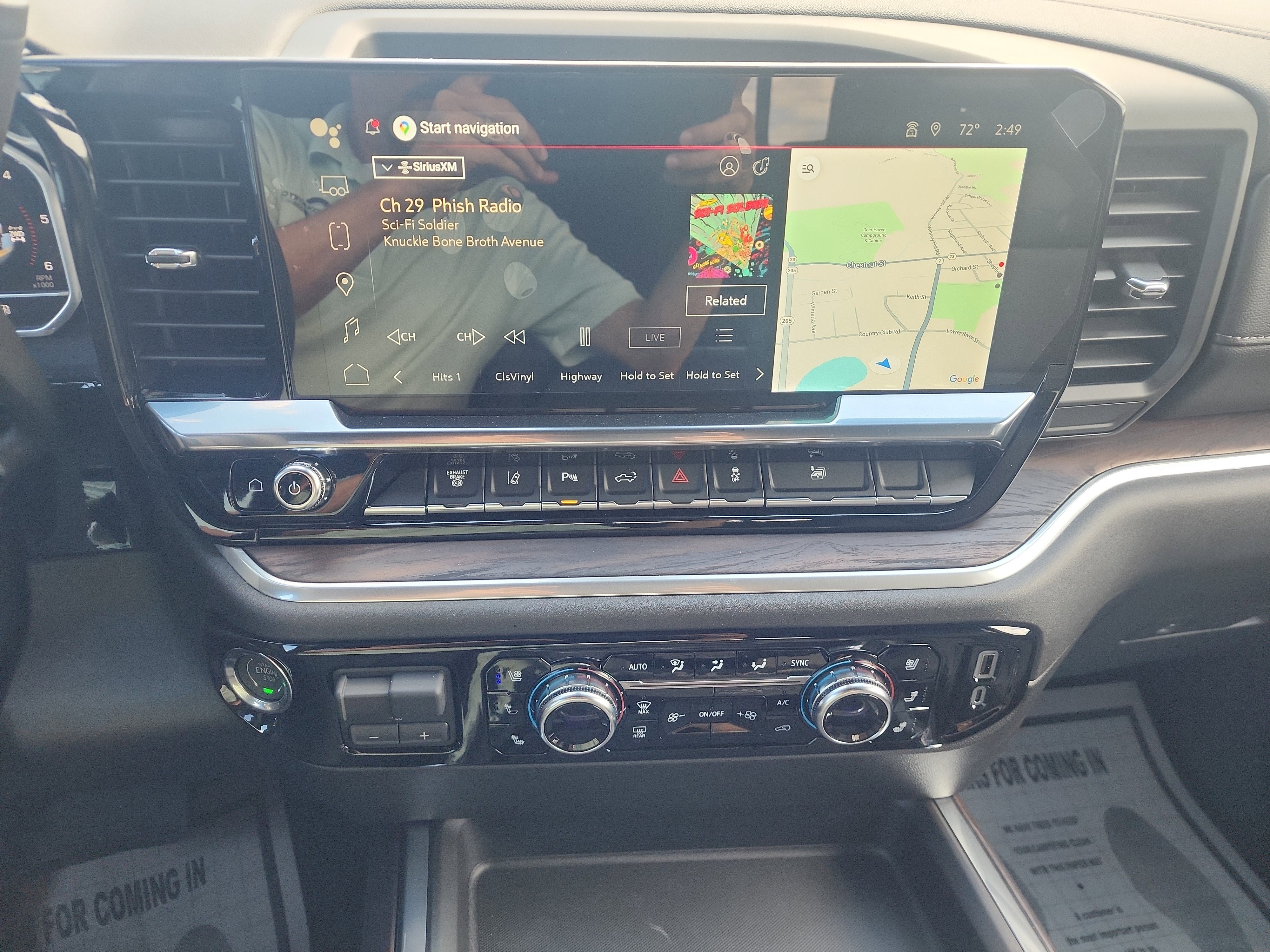 New 2025 GMC Sierra 2500 SLT w/ SLT Convenience Package image 14