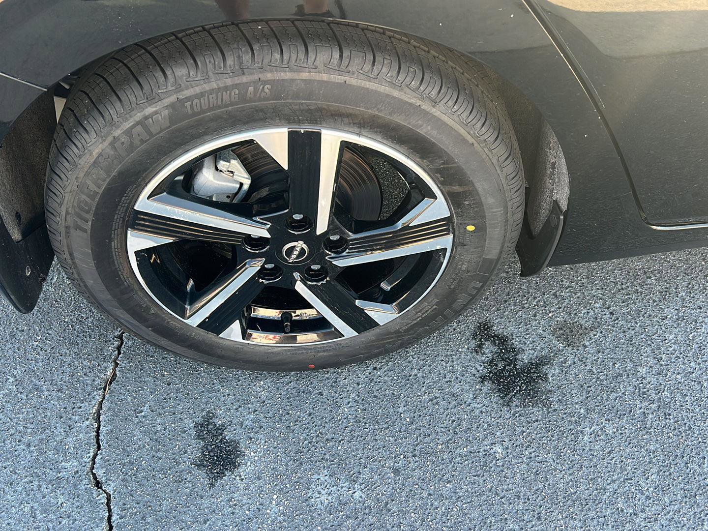 Used 2024 Nissan Sentra SV image 38