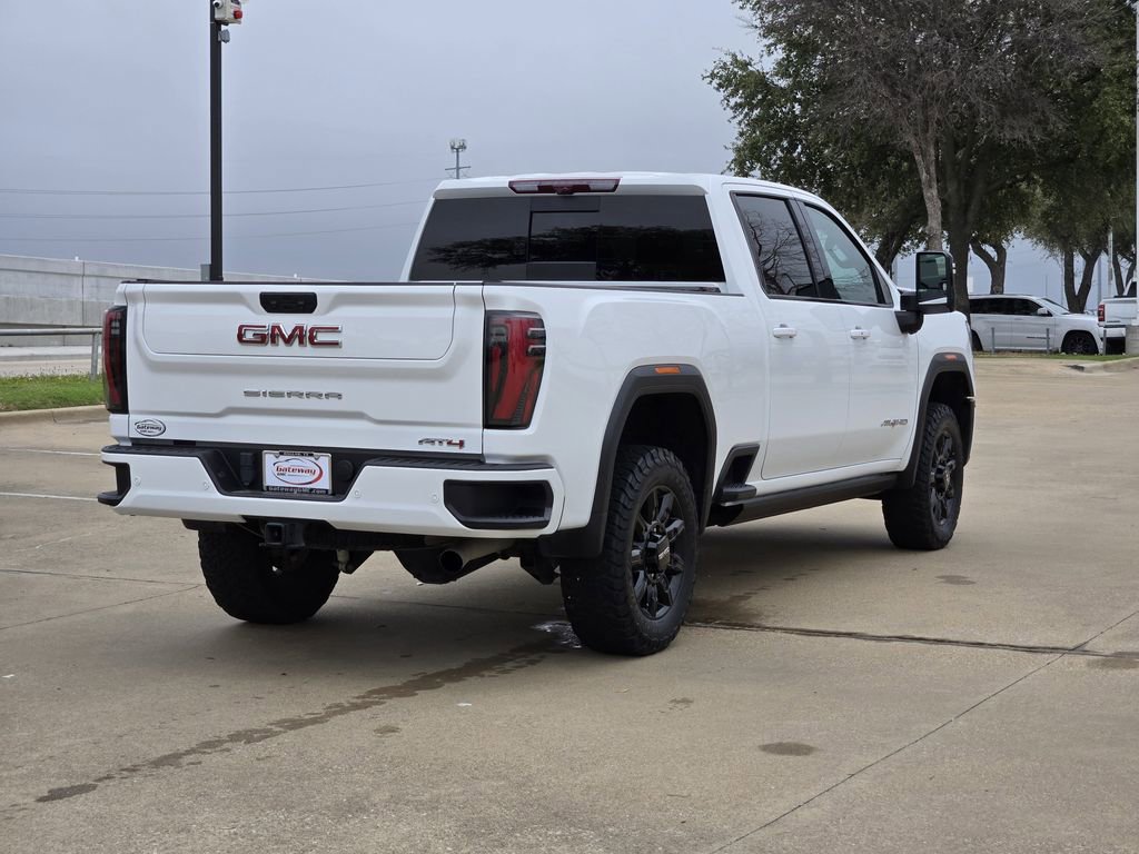 Used 2024 GMC Sierra 2500 AT4 w/ AT4 Premium Plus Package image 8