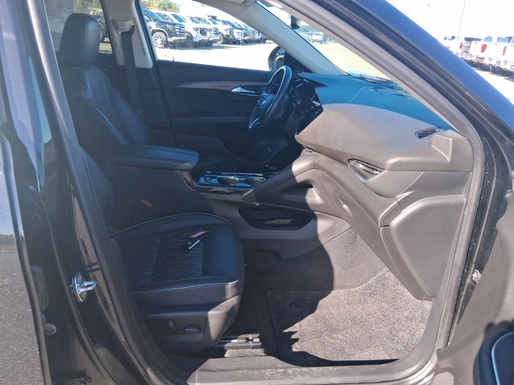 Used 2022 Buick Envision Avenir w/ Safety Package FWD image 11