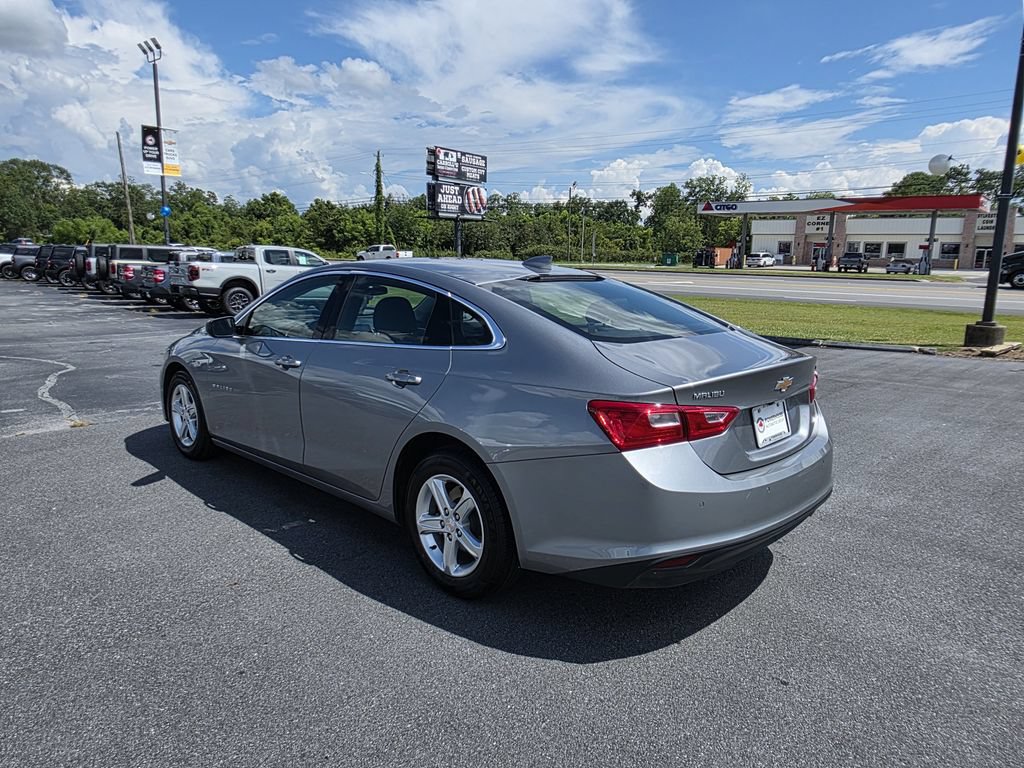 Used 2024 Chevrolet Malibu LT FWD image 3