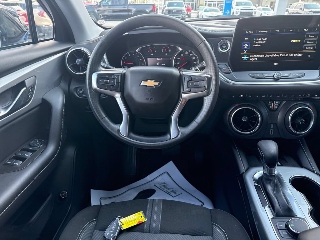 Used 2024 Chevrolet Blazer LT w/ Convenience Package FWD image 17