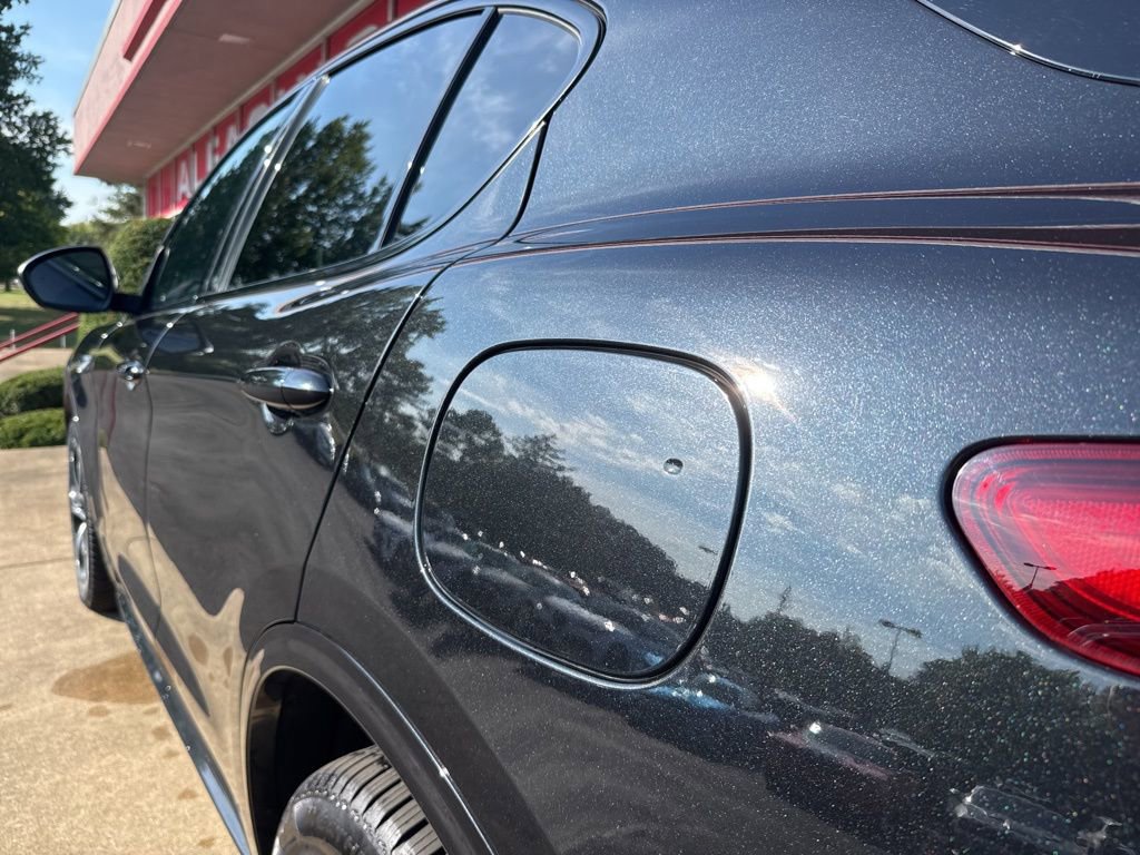 Used 2022 Alfa Romeo Stelvio Veloce image 15