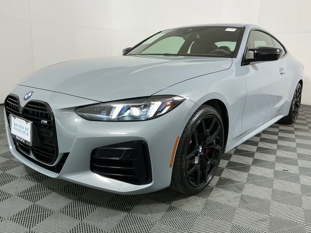 Certified 2025 BMW 440i xDrive Coupe w/ Premium Package image 2