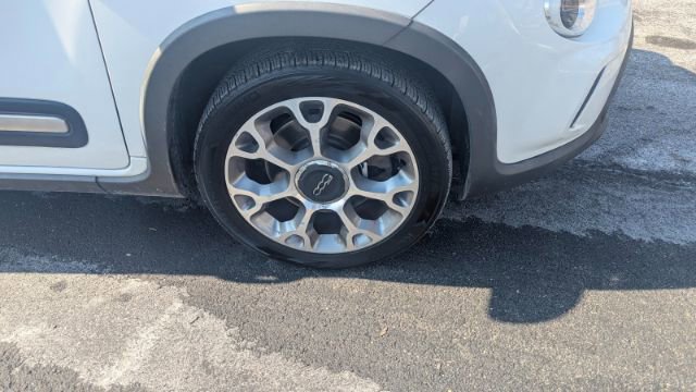 Used 2014 FIAT 500L Trekking w/ Popular Equipment Group image 11