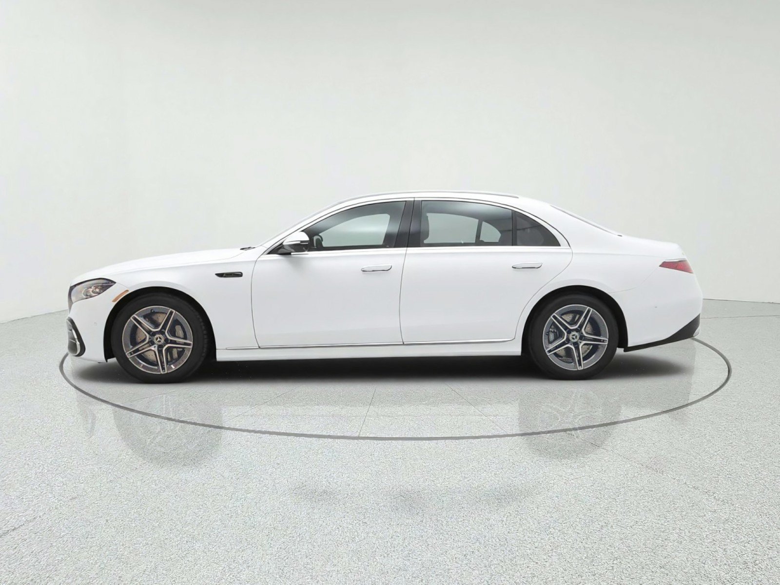 New 2027 Mercedes-Benz S 580 4MATIC Sedan image 8