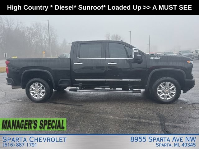 Used 2024 Chevrolet Silverado 2500 High Country AWD/4WD image 2