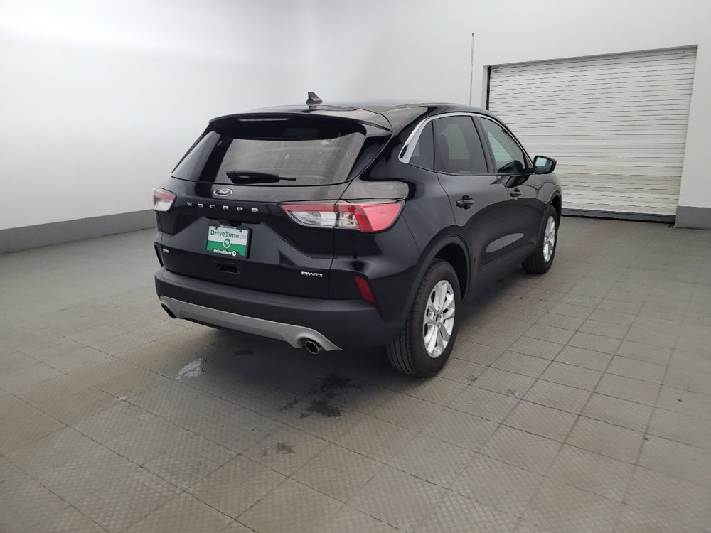 Used 2022 Ford Escape SE w/ Cold Weather Package image 9