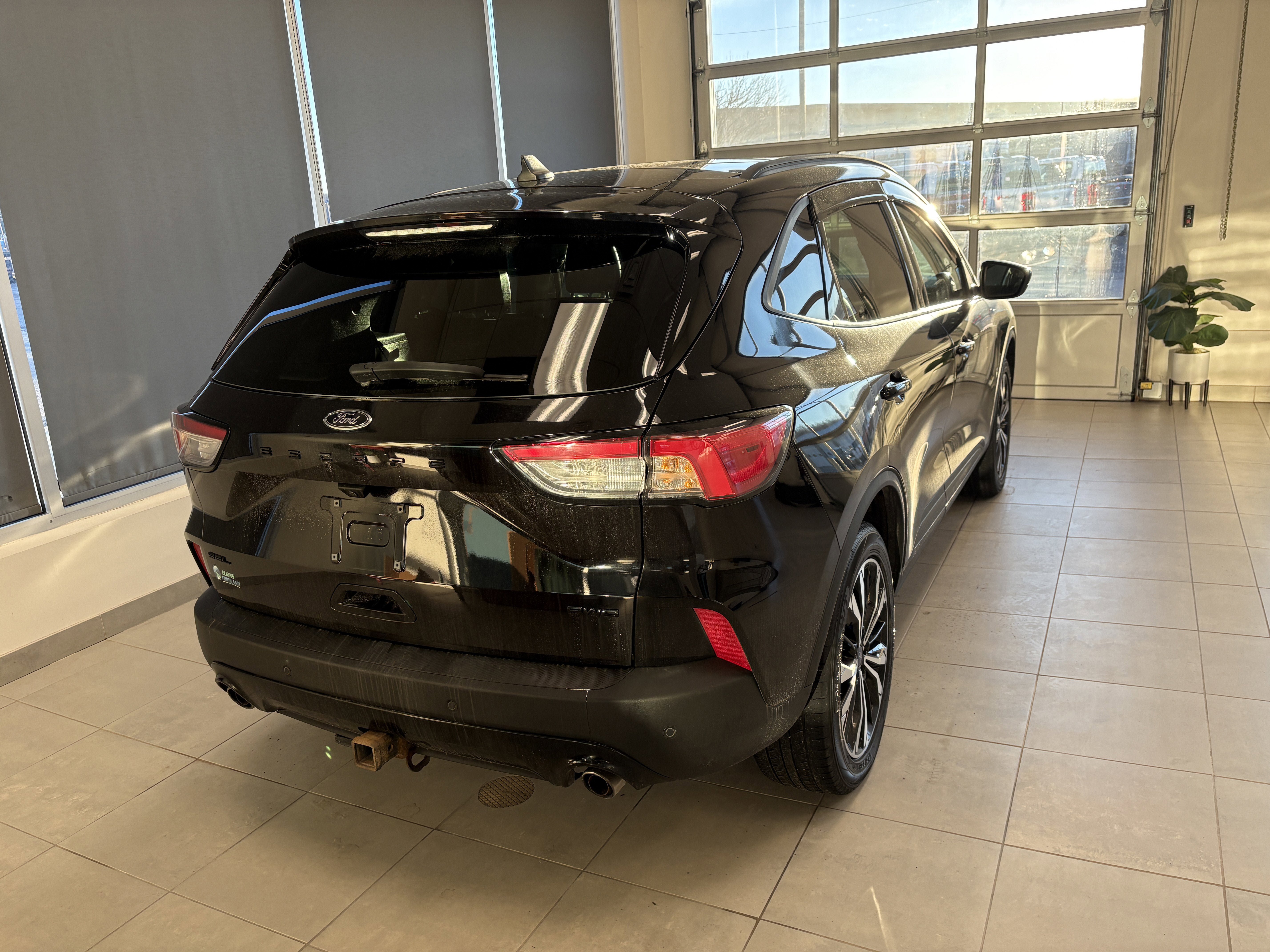 Used 2021 Ford Escape SEL w/ SEL Stealth AWD Package image 3