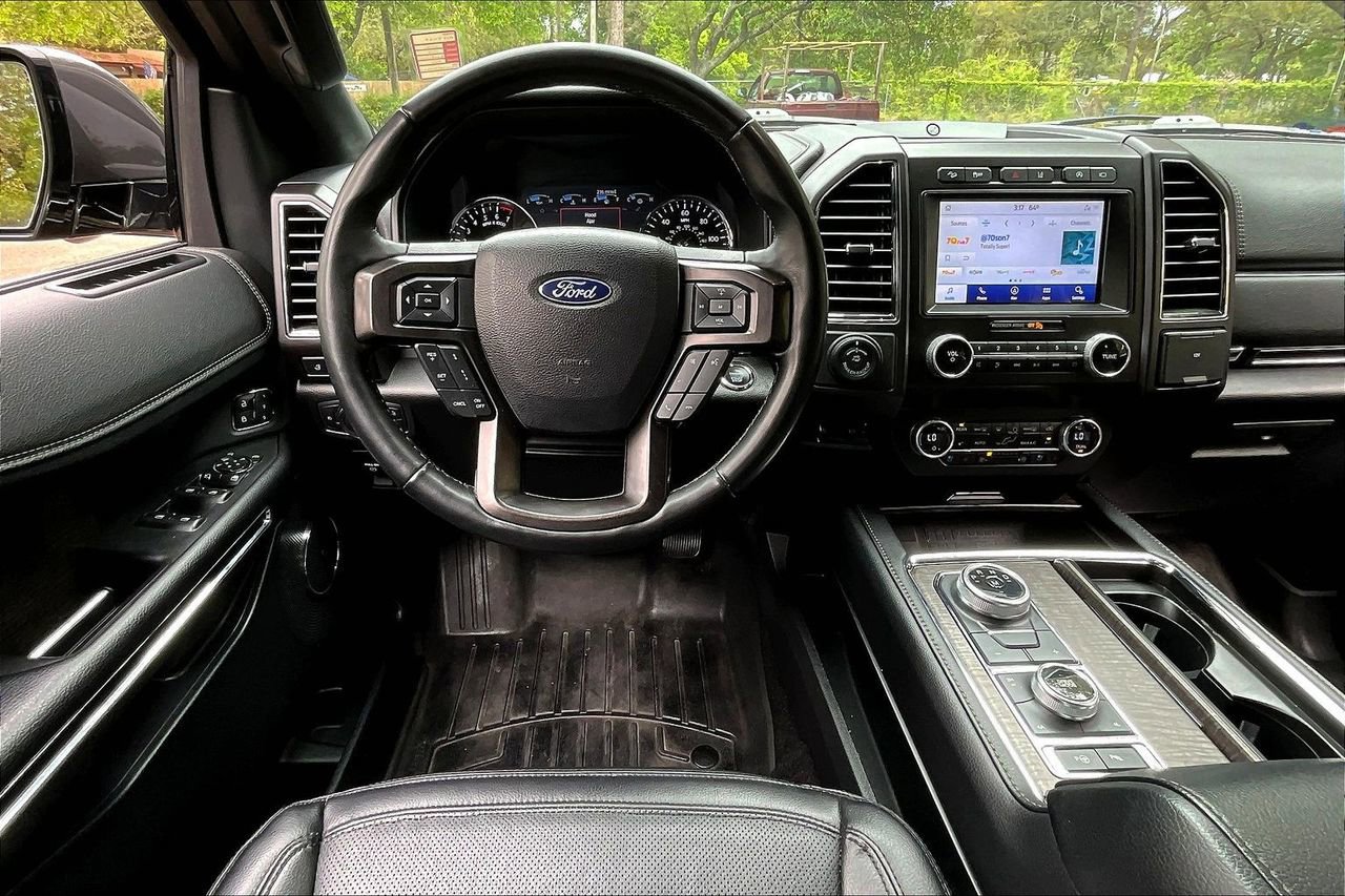 Used 2021 Ford Expedition Max Limited image 8