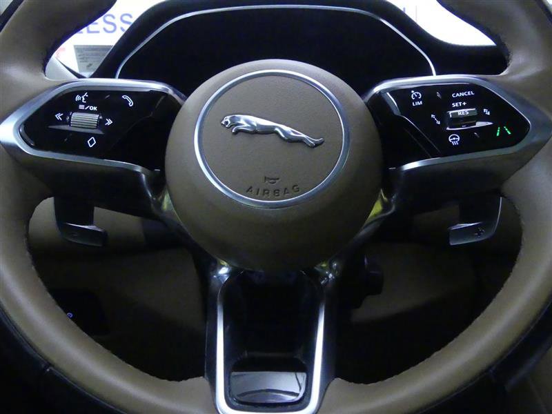 Used 2023 Jaguar F-PACE S image 20