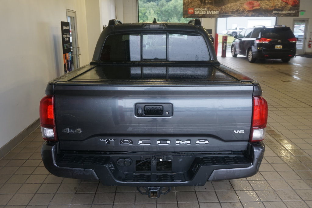 Used 2023 Toyota Tacoma SR AWD/4WD image 14