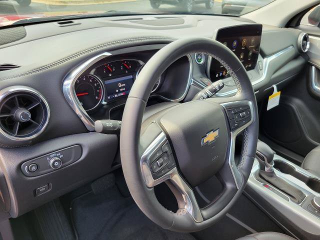 Used 2024 Chevrolet Blazer LT w/ Midnight/Sport Edition FWD image 10