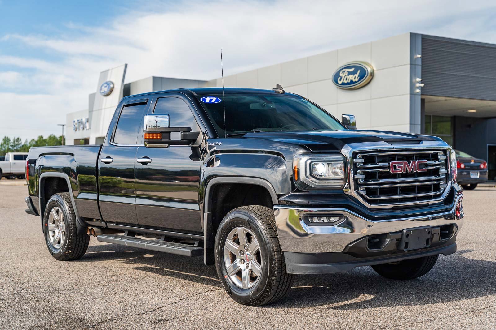 Used 2017 GMC Sierra 1500 SLT
