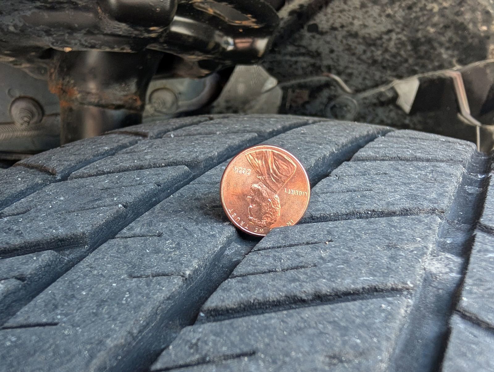 Used 2023 Nissan Rogue SV image 38