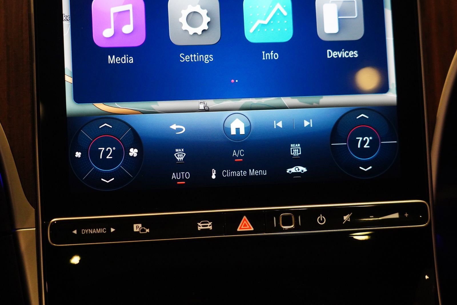 Used 2025 Mercedes-Benz C 300 4MATIC Sedan image 27