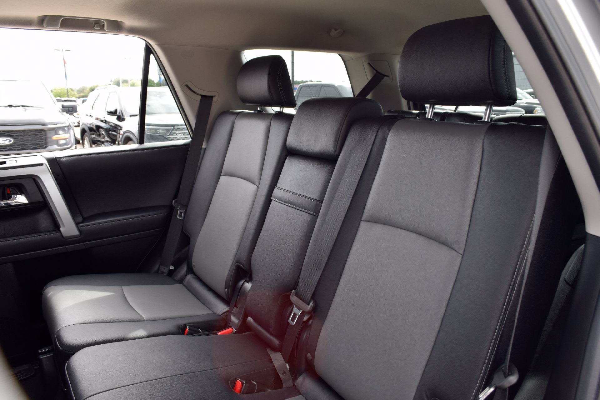 Used 2023 Toyota 4Runner SR5 Premium w/ Moonroof Package RWD image 17