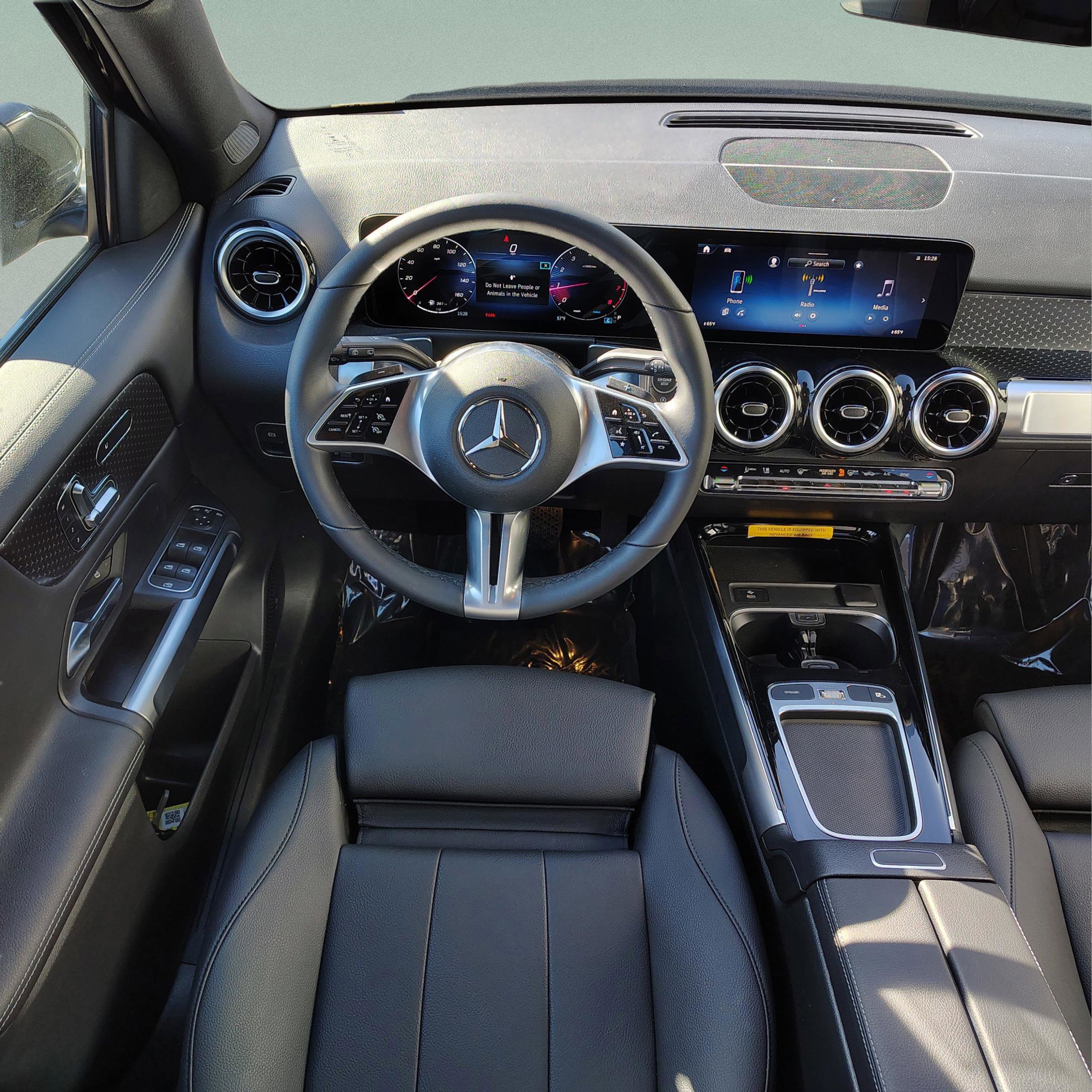 Used 2026 Mercedes-Benz GLB 250 image 16