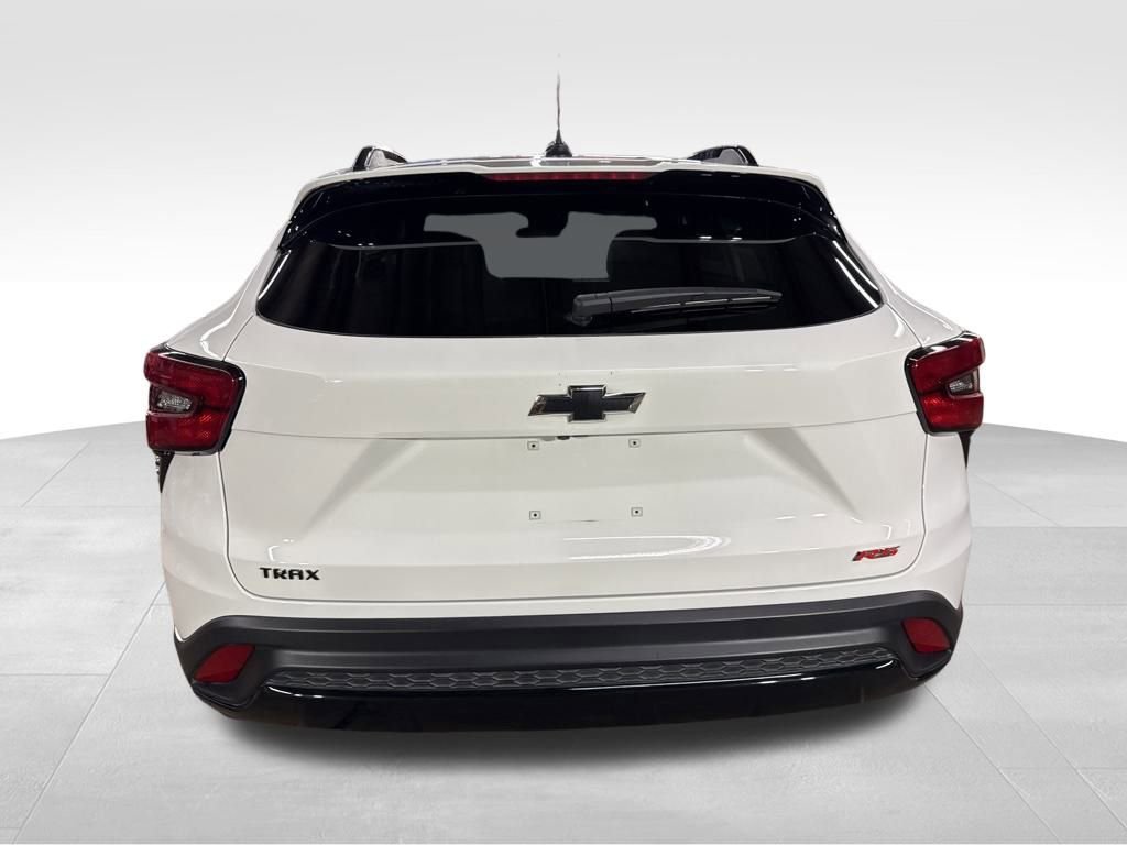 Used 2024 Chevrolet Trax RS w/ Driver Confidence Package image 4