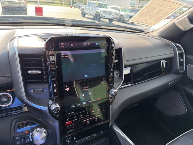 Used 2025 RAM 1500 Laramie w/ Night Edition image 32
