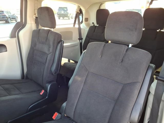 Used 2014 Dodge Grand Caravan SE w/ Quick Order Package 29E SE FWD image 14