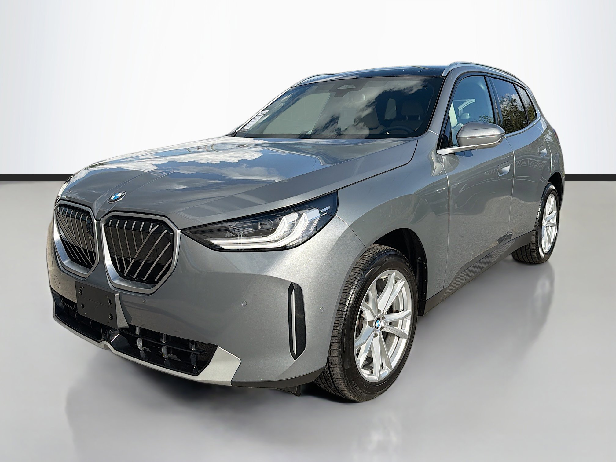 Used 2025 BMW X3 xDrive30i w/ Premium Package image 7