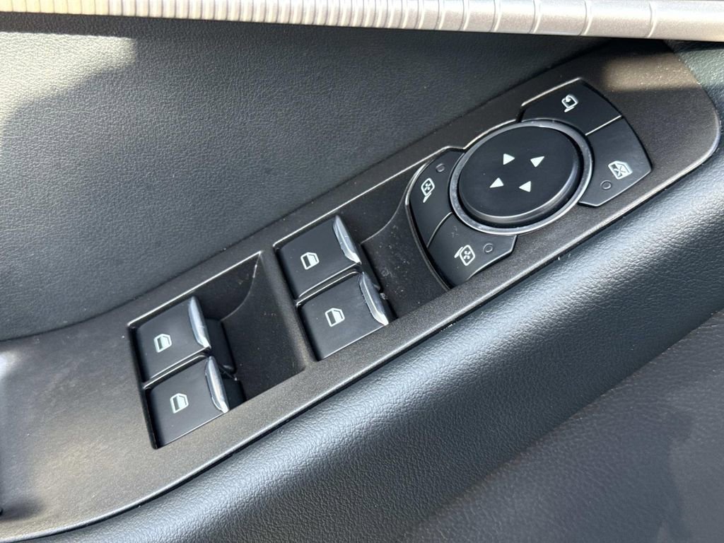 Used 2025 Ford Explorer ST RWD image 24