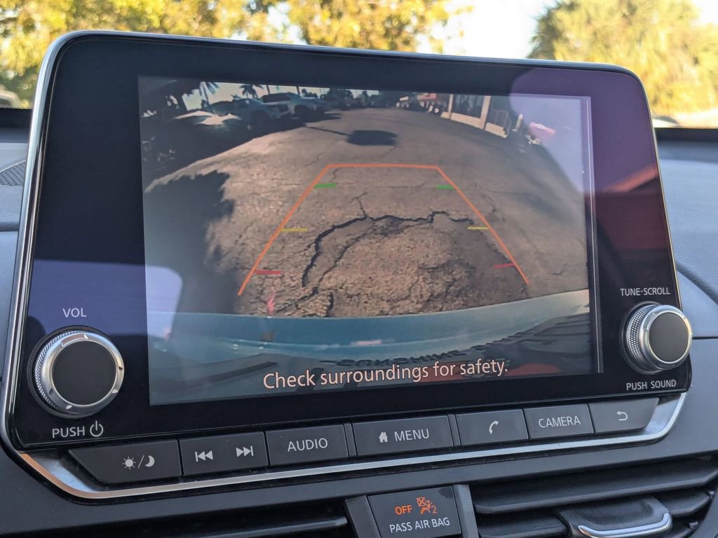 Used 2025 Nissan Altima 2.5 SR image 18