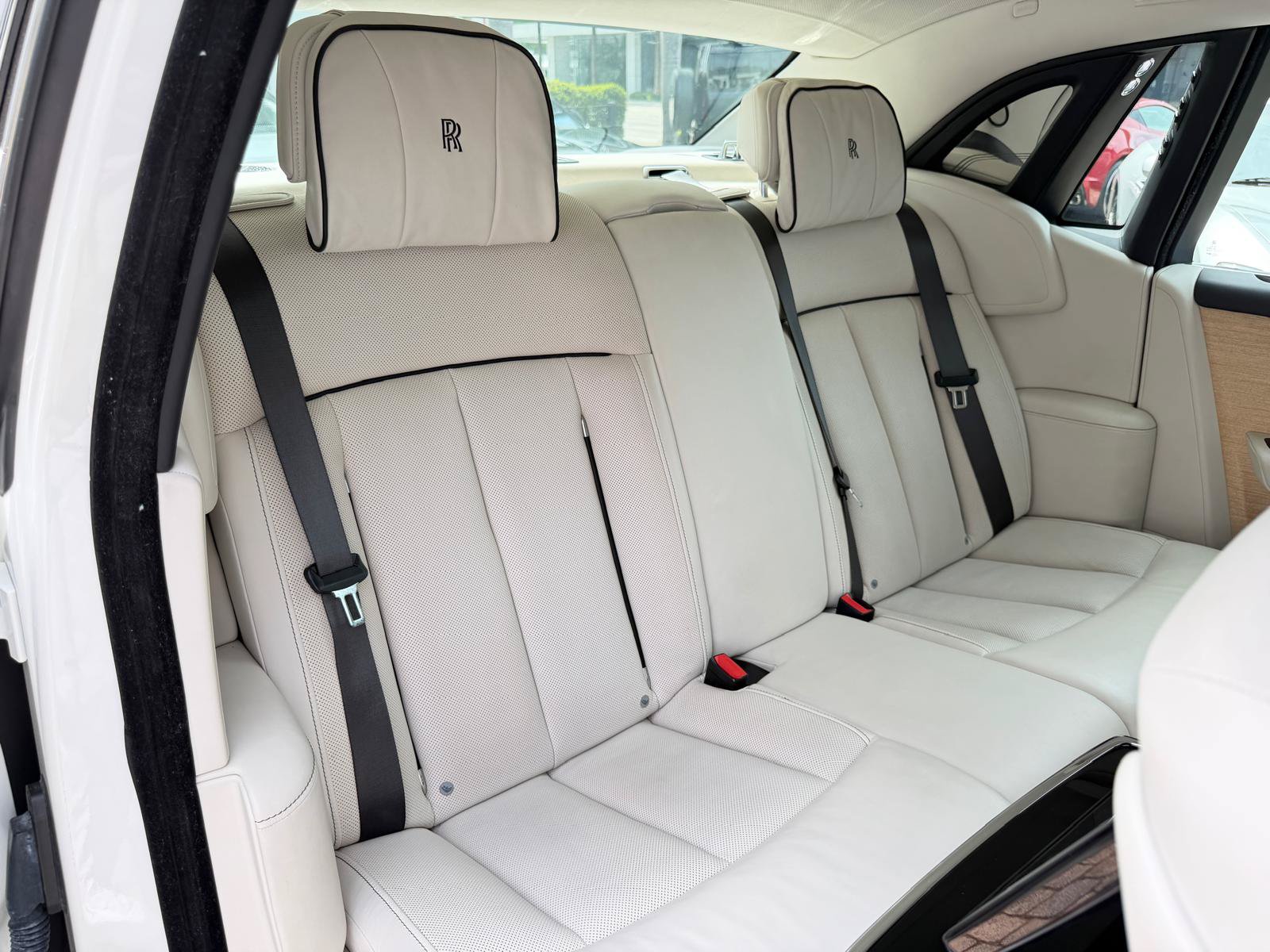 Used 2019 Rolls-Royce Phantom Sedan RWD image 63